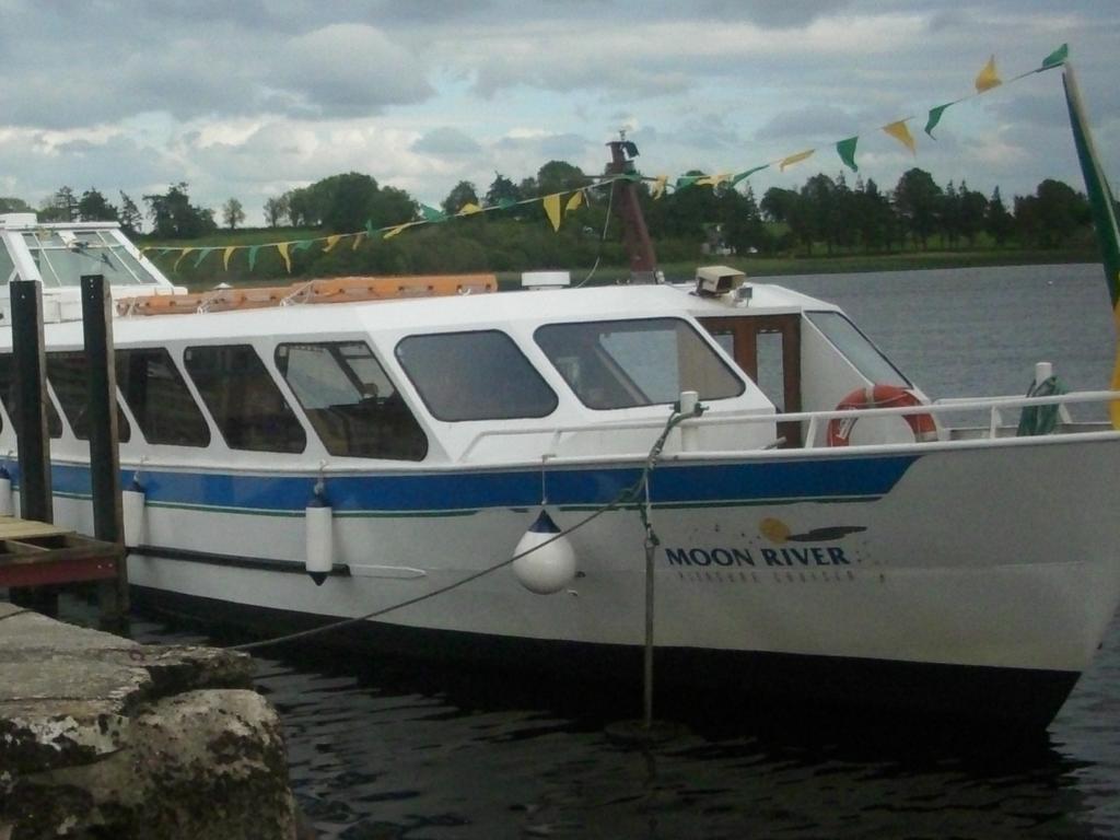 Leitrim Inn Carrick-on-Shannon ภายนอก รูปภาพ