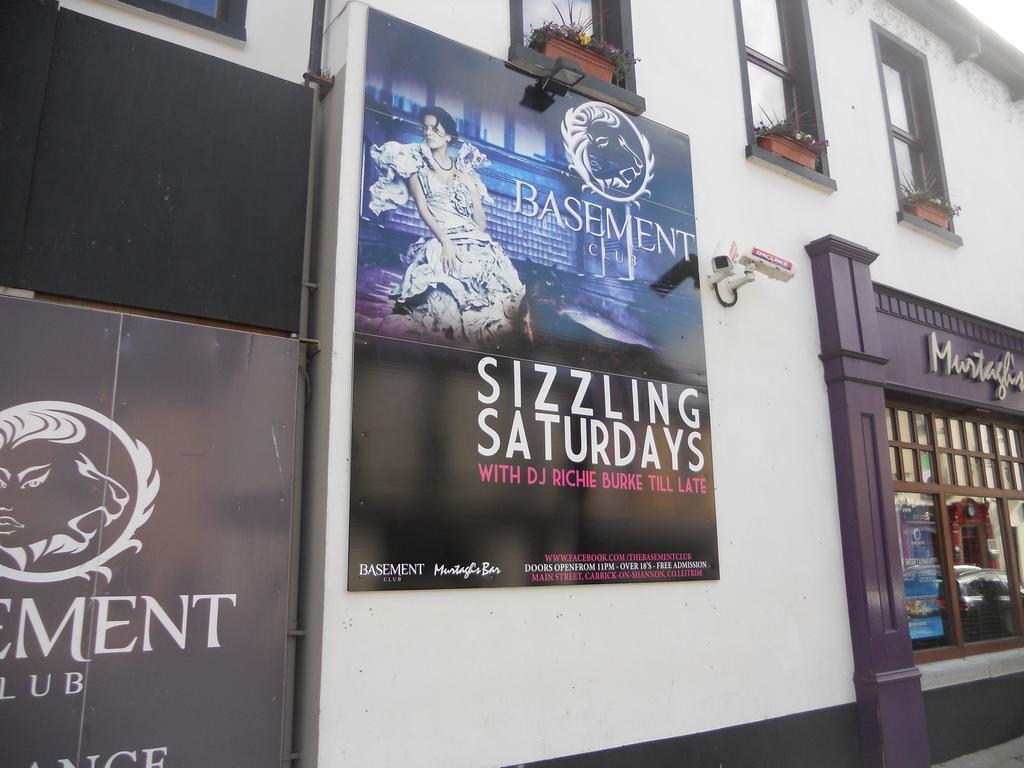 Leitrim Inn Carrick-on-Shannon ภายนอก รูปภาพ