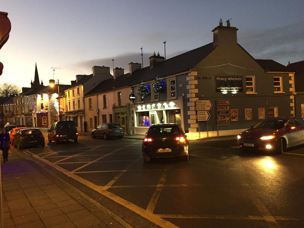 Leitrim Inn Carrick-on-Shannon ภายนอก รูปภาพ