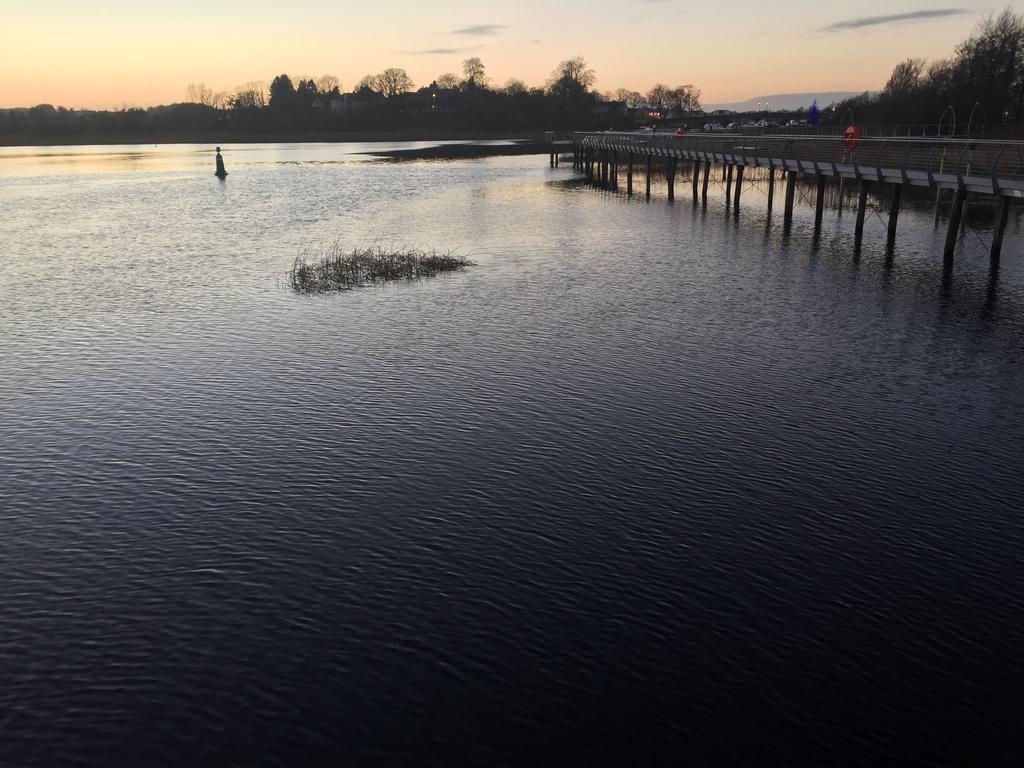 Leitrim Inn Carrick-on-Shannon ภายนอก รูปภาพ
