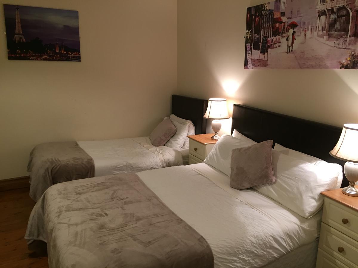 Leitrim Inn Carrick-on-Shannon ภายนอก รูปภาพ
