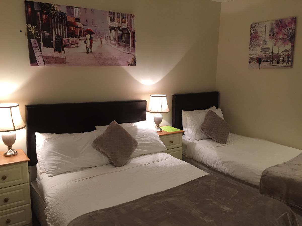 Leitrim Inn Carrick-on-Shannon ภายนอก รูปภาพ